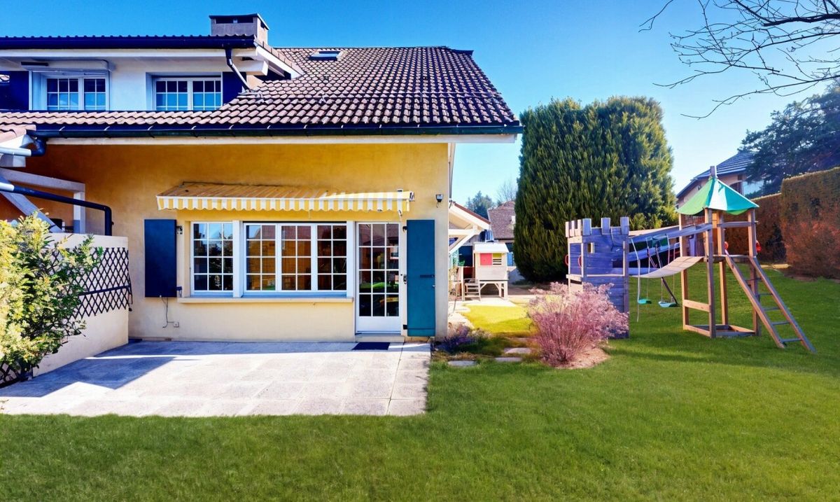 BRIGHT HAVEN OF PEACE IN EPALINGES, PRIME SETTING - 1