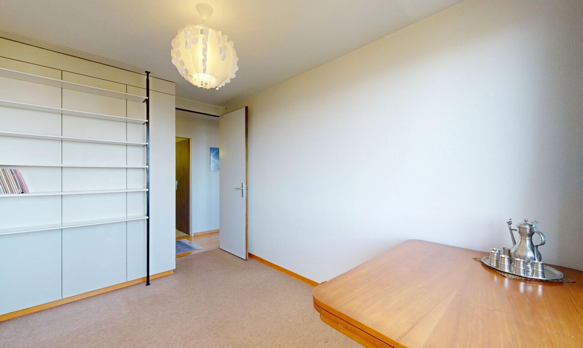 Spacious Terrace Apartment with Stunning Views in Evilard - 10