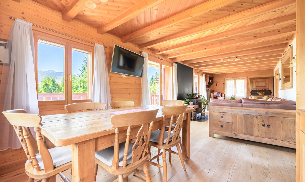 "La Bonne Étoile" – Chalet including 3 buildable plots - 9