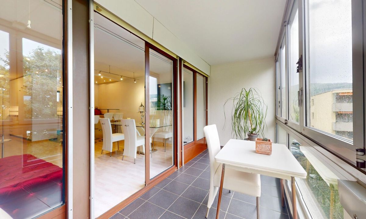 Maisonette Apartment with 2 Balconies, Garage and Green Views - 4