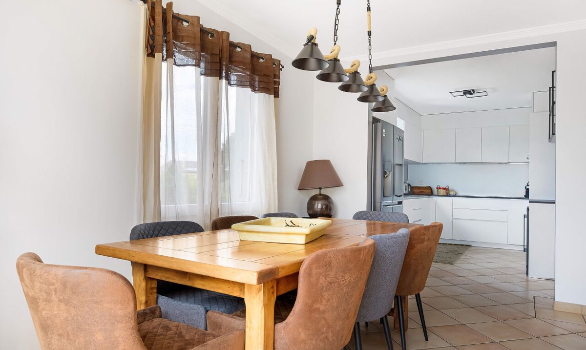 Elegant Villa with Private Spa near Lausanne - 4