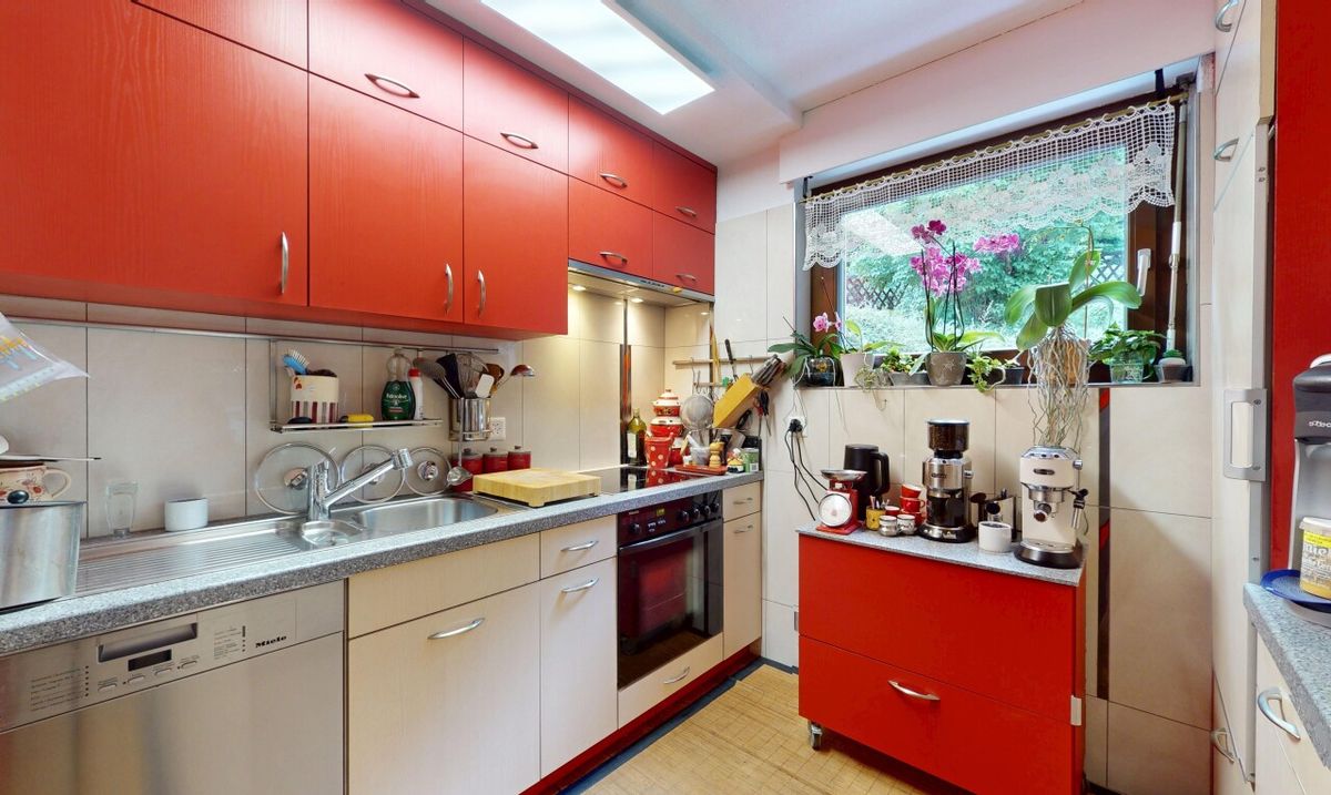 4.5-room apartment with garden, mountain view, and garage - 2