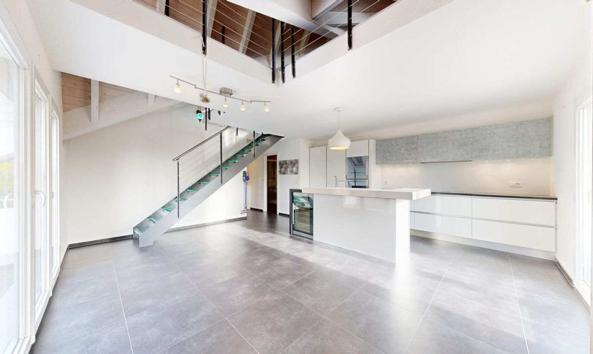 Top-Floor Duplex in Lonay - Small High-end Condominium - 3