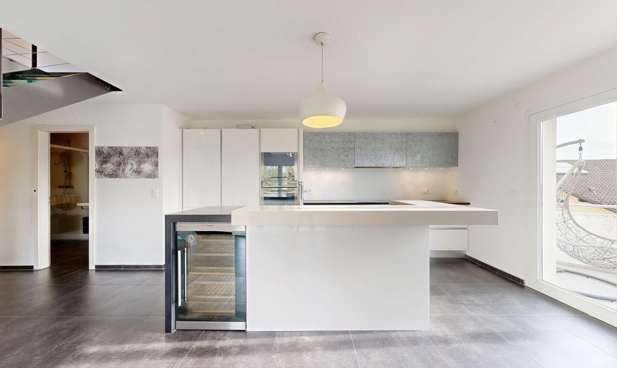 Top-Floor Duplex in Lonay - Small High-end Condominium - 7