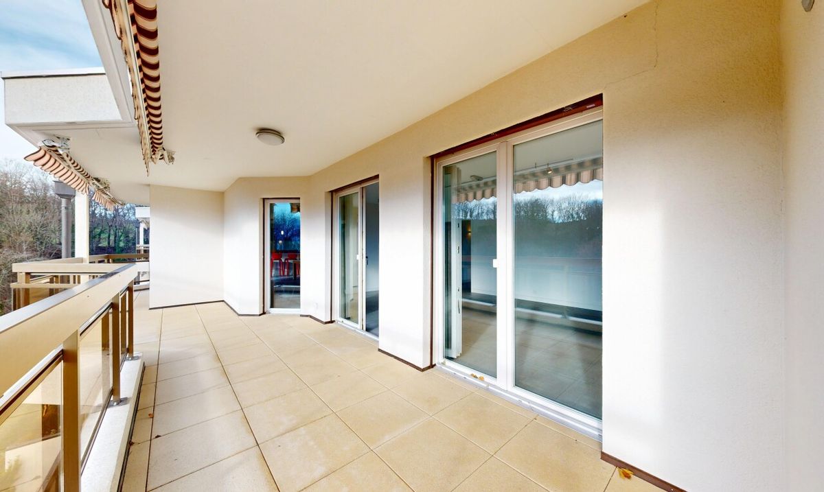 Large 7.5-room duplex apartment in a peaceful location in Chexbres - 2