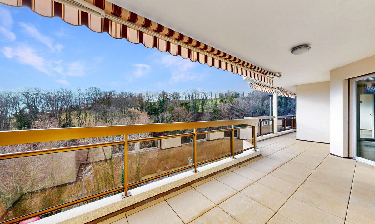 Large 7.5-room duplex apartment in a peaceful location in Chexbres - 3