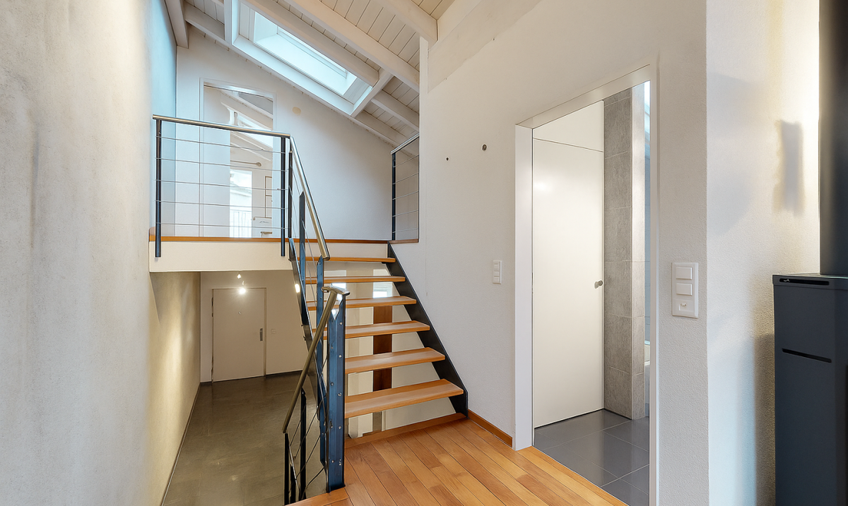 4.5-Room House with Distinctive Architectural Character - 6