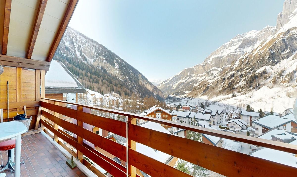 Beautiful 4.5-room apartment with open views in Leukerbad - 1