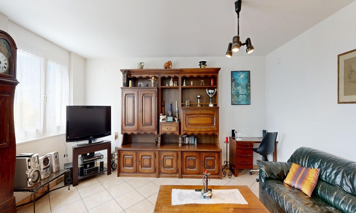 Beautiful 4.5-room house with convertible barn - 0