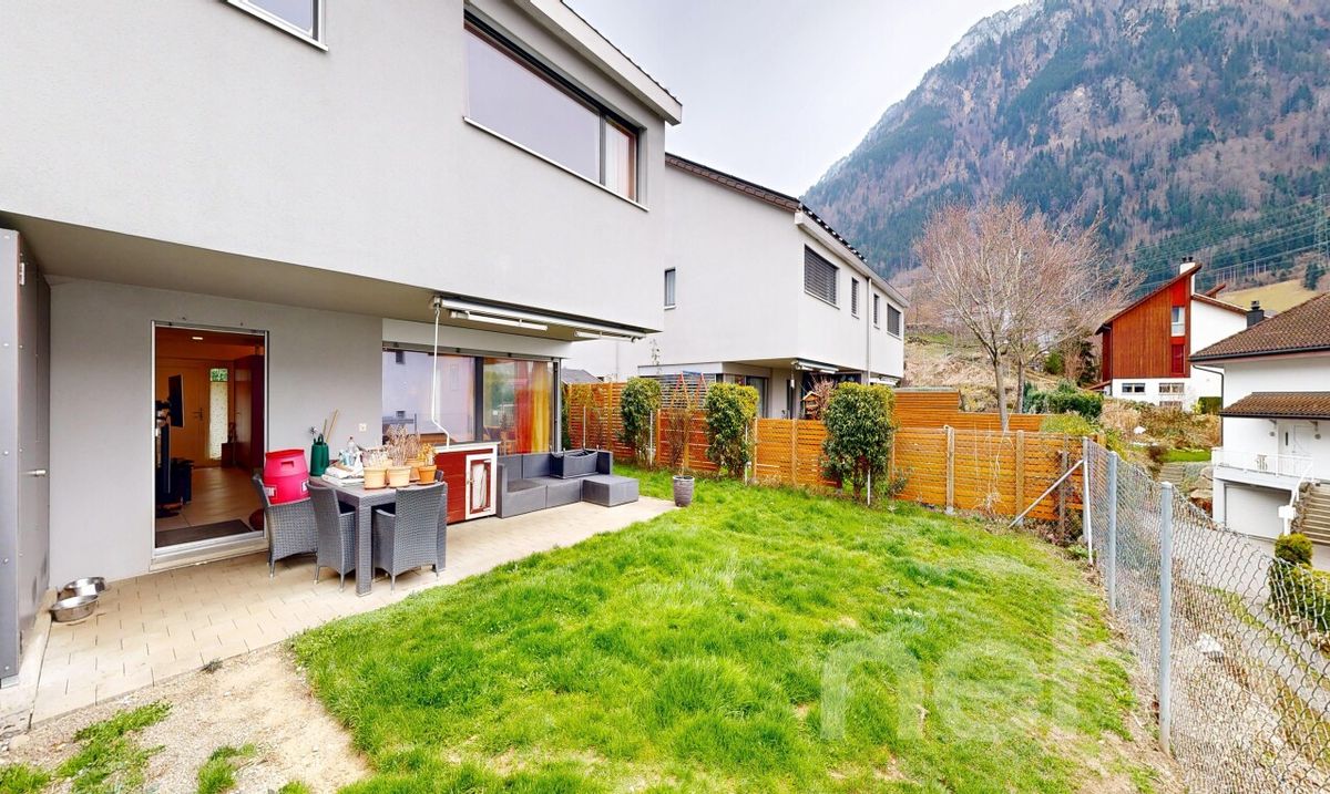 Doppelhaushälfte in Morschach - 1