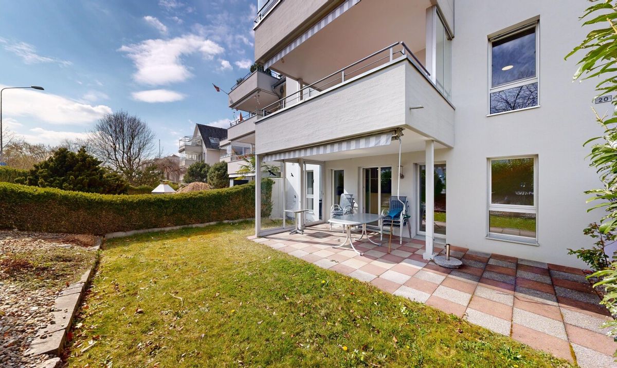 Maisonette mit Garten in Volketswil - 0