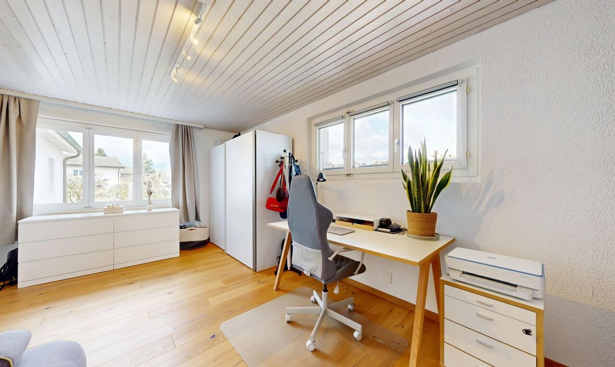 Magnificent Villa with Forest Views: Bright, Comfortable, and Peaceful - 9