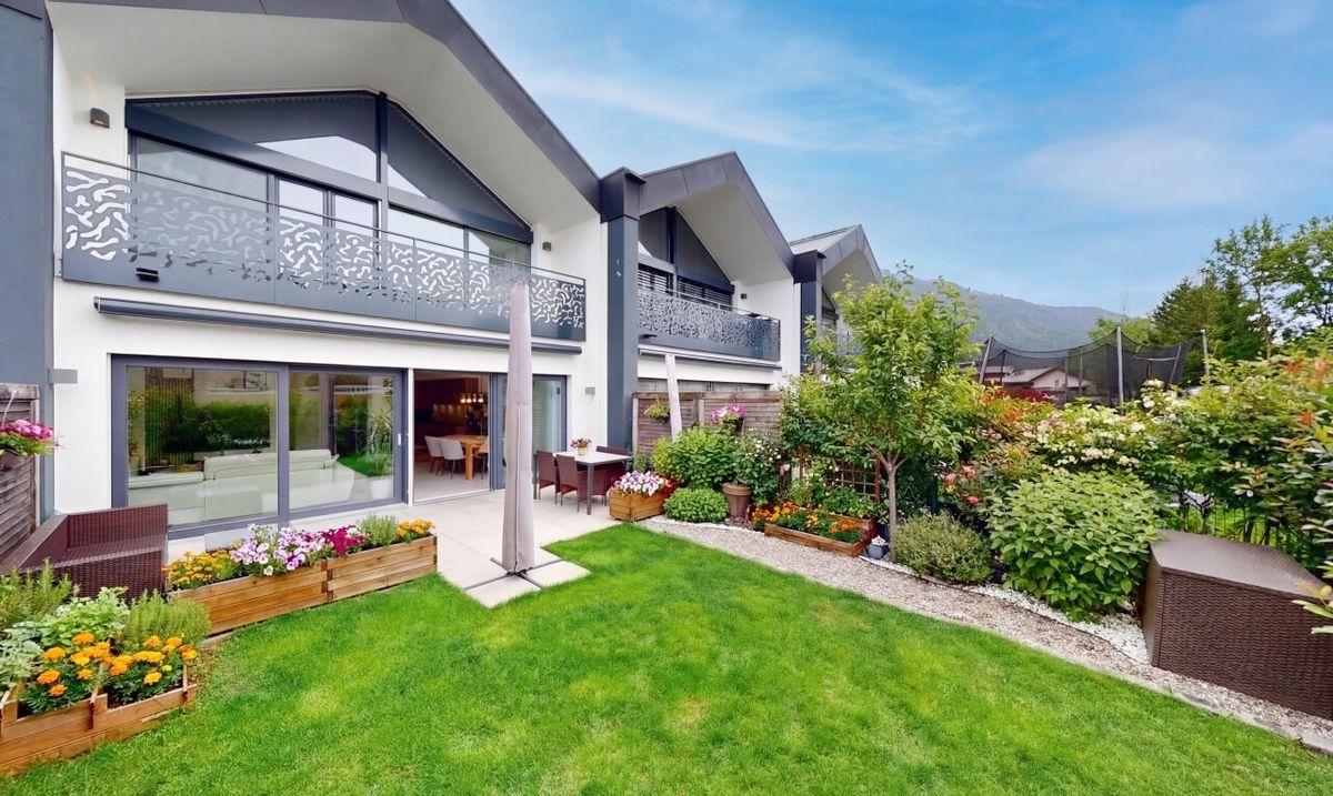 Combining modernity and tranquillity, your future home in Broc - 1