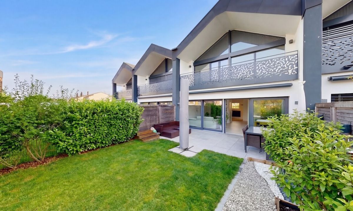 Combining modernity and tranquillity, your future home in Broc - 2