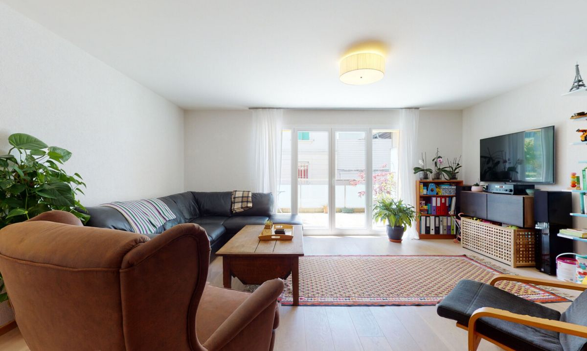 Bright family flat with a terrace in the heart of Epalinges - 2