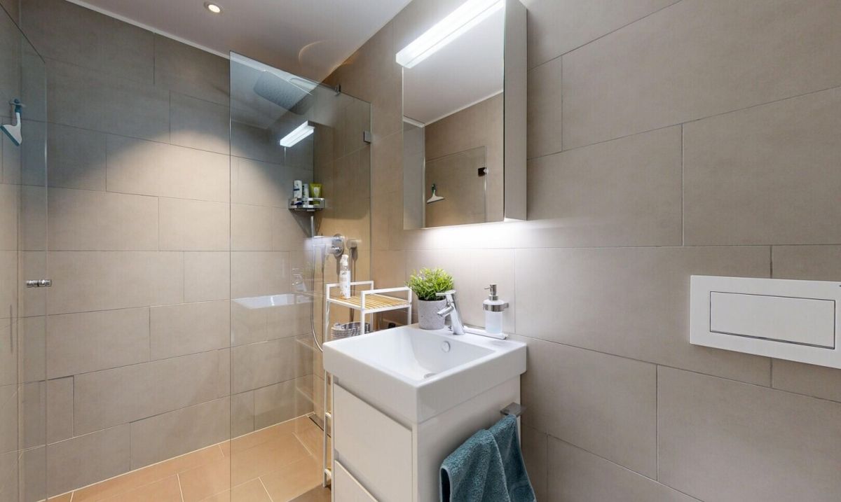 Like-new 4.5-room apartment with high-quality finish standard - 9