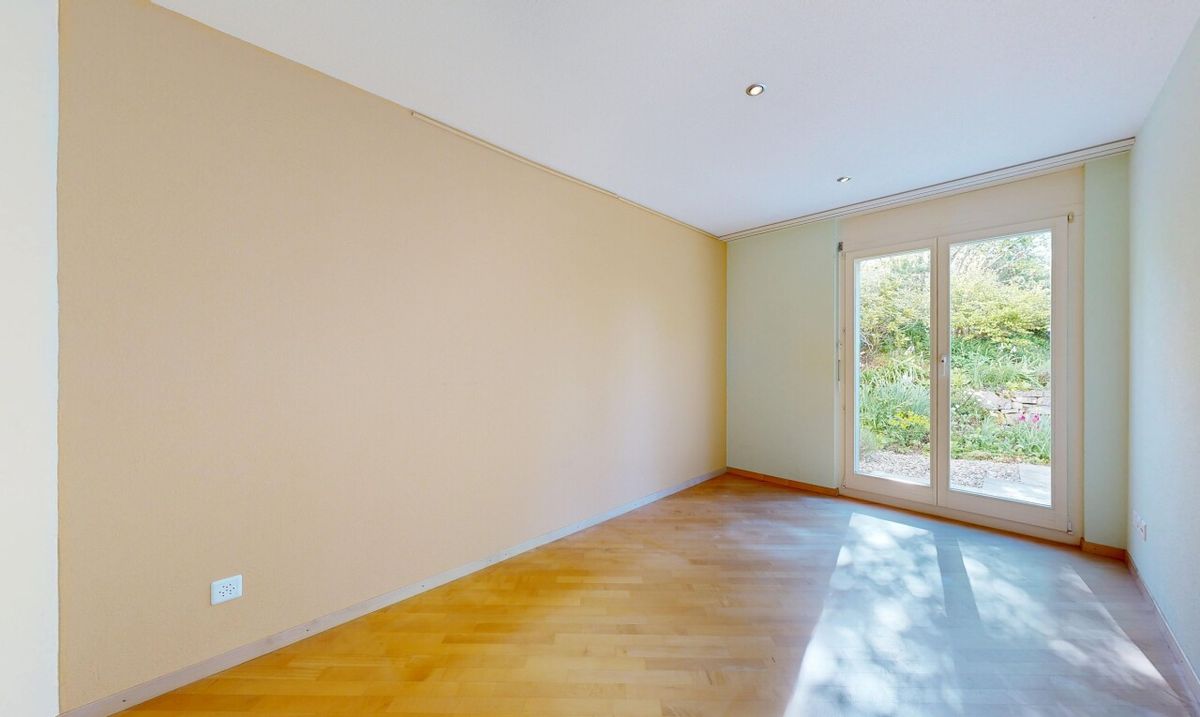 Plenty of Space & Potential in a Prime Location - 8