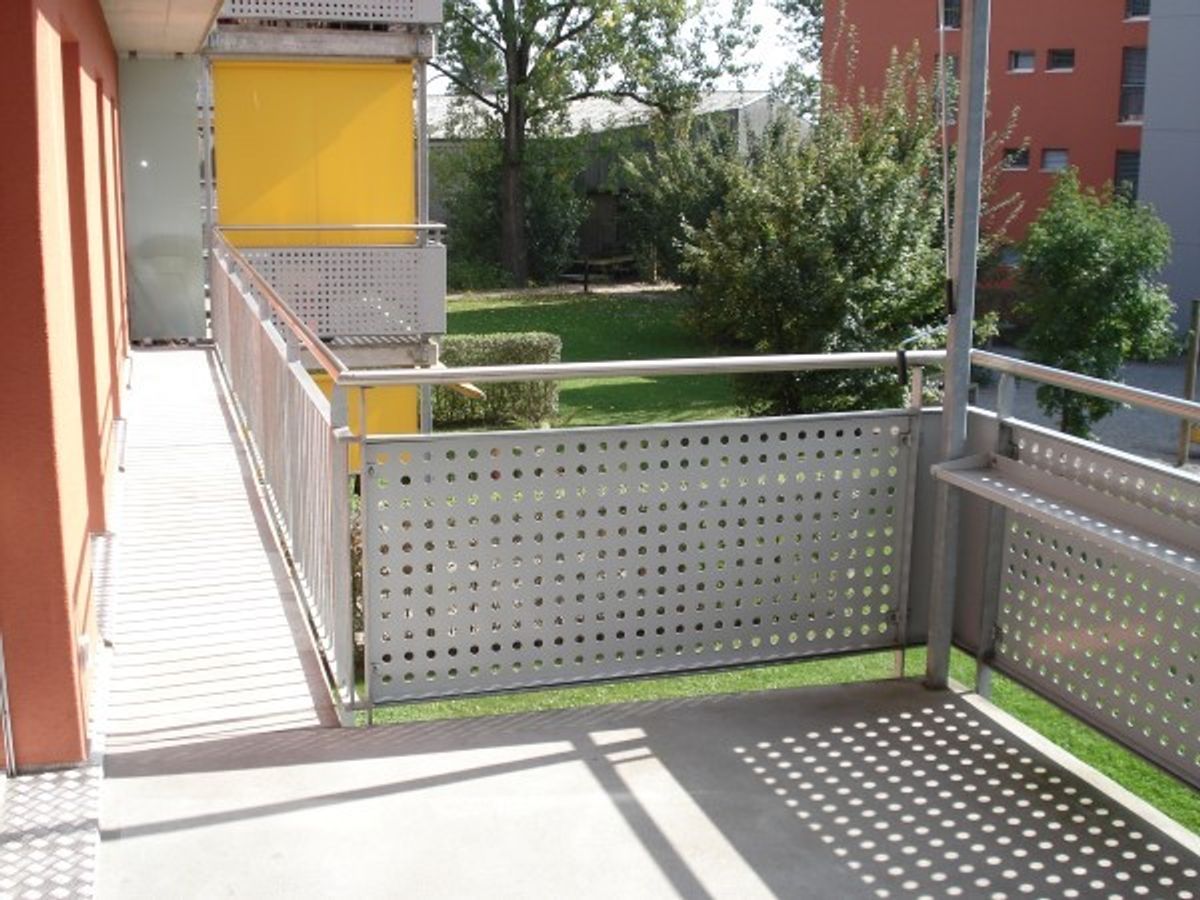Geräumige 3.5 Zimmerwohnung in familiärer Umgebung! - 1