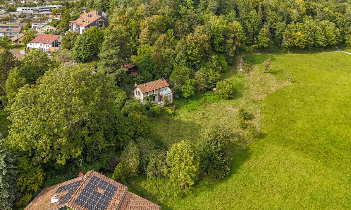 BUILDING PLOT WITH PROJECT FOR 2 UNITS + ADJOINING GREEN ZONE - 6