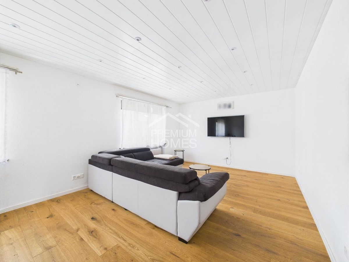 RESERVIERT - 2