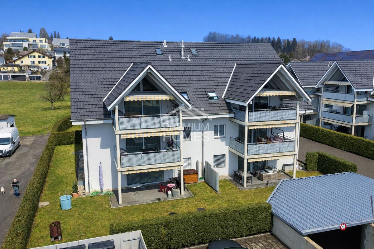 Neuwertig, attraktiv und Ihr nächstes Zuhause - 0