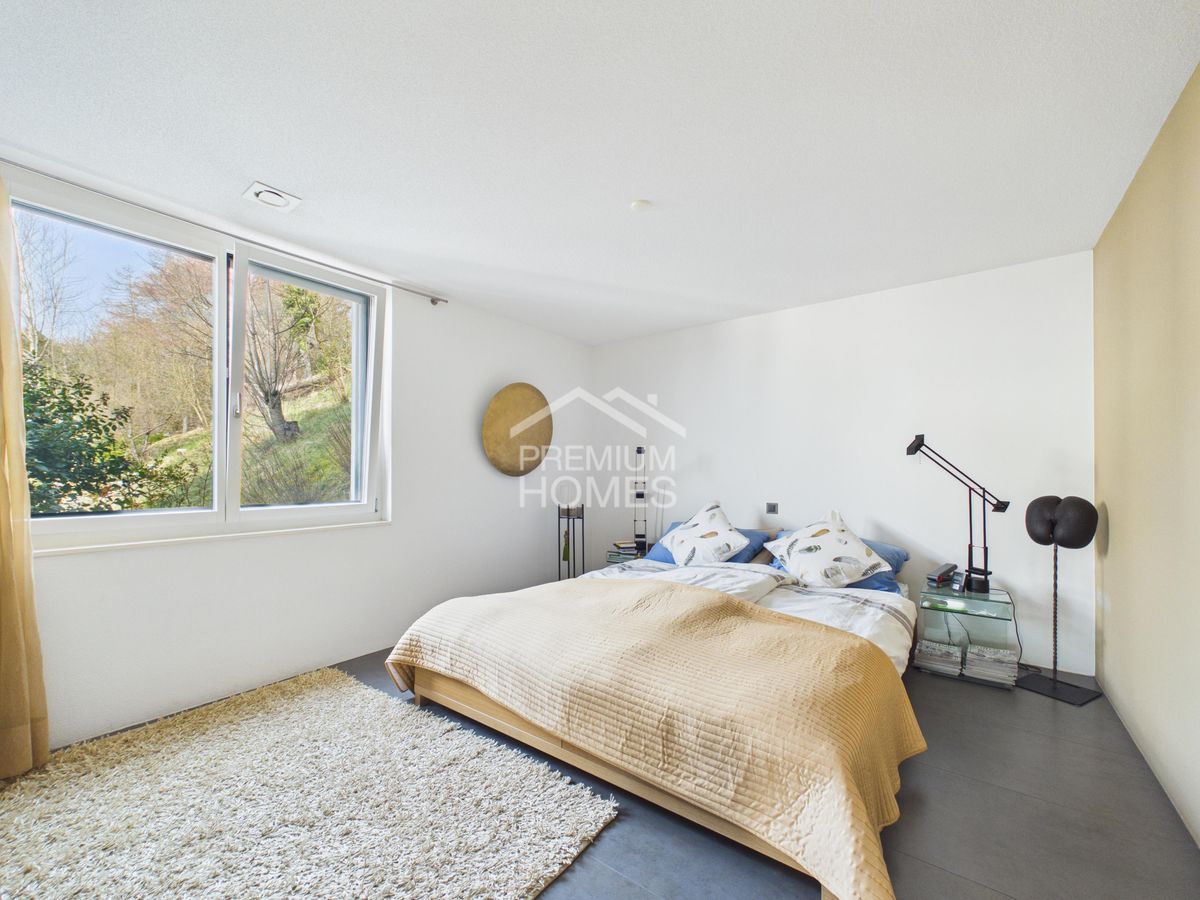 Exklusives Terrassenhaus mit beeindruckender Weitsicht - 3