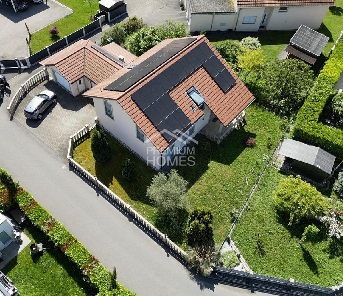 Traumdomizil mit Whirlpool, Solaranlage & viel Platz in Thielle - 0