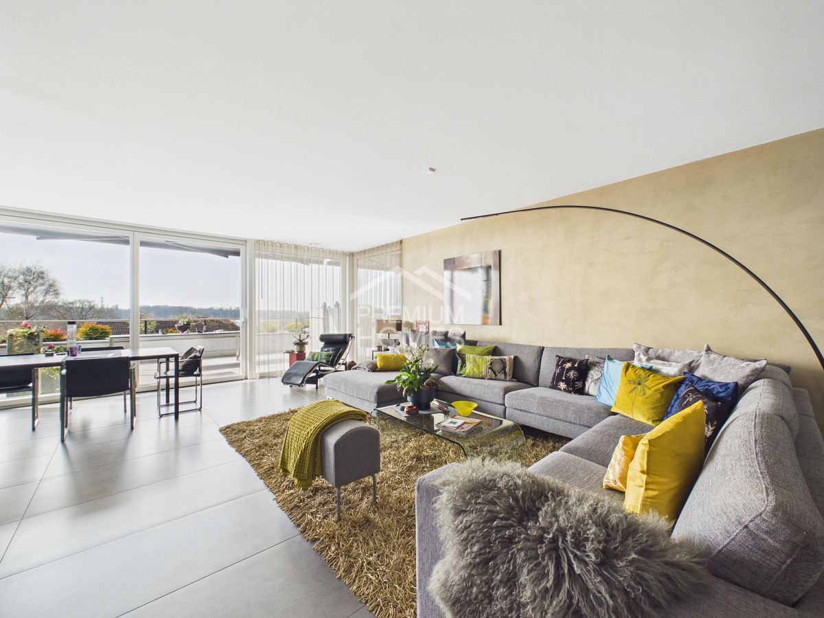 Exklusive Terrassenwohnung mit beeindruckender Weitsicht - 1