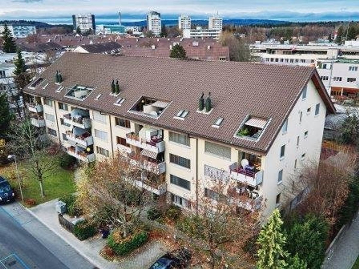 Stilvoll wohnen: 3.5-Zimmerwohnung mit Lift und Balkon - 0