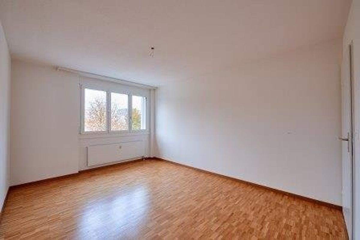 Stilvoll wohnen: 3.5-Zimmerwohnung mit Lift und Balkon - 3