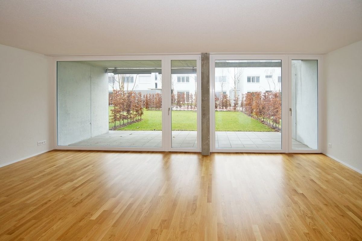 Grosszügige Wohnung mit Gartensitzplatz - 1