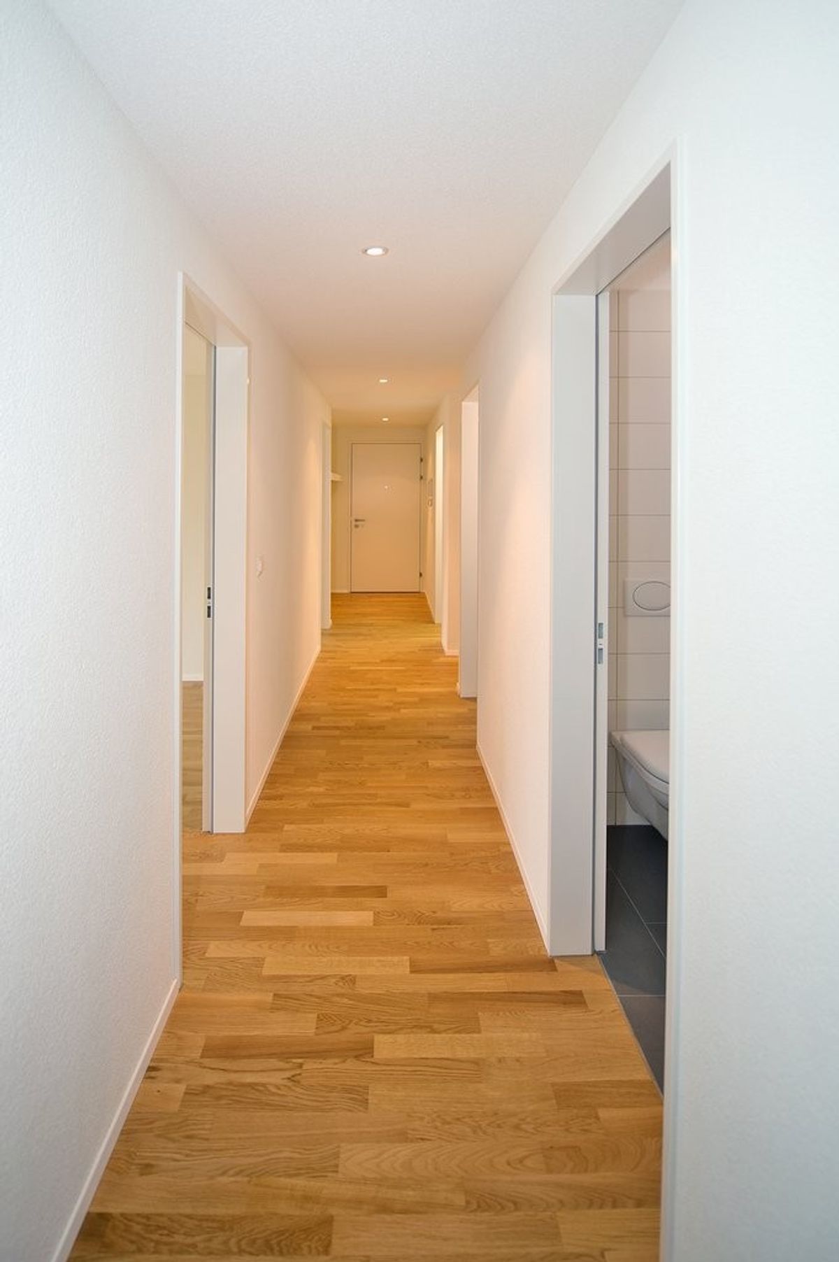 Grosszügige Wohnung mit Gartensitzplatz - 5