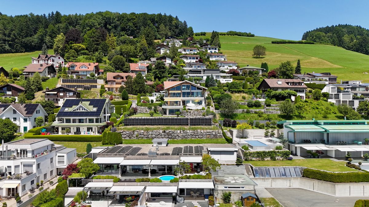 Grosszügiges Einfamilienhaus mit separater Gartenwohnung - 10
