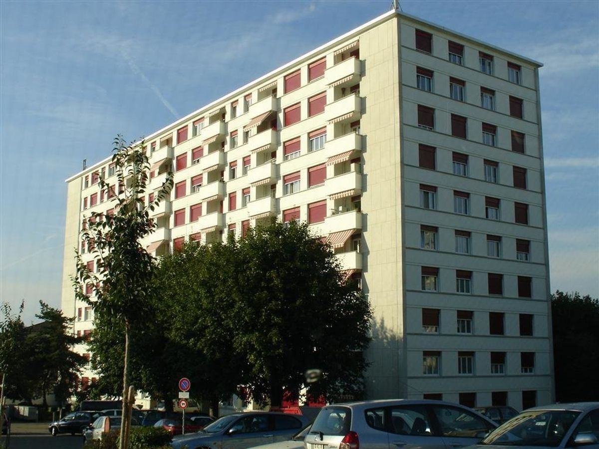 Place de parc extérieure à louer - 0
