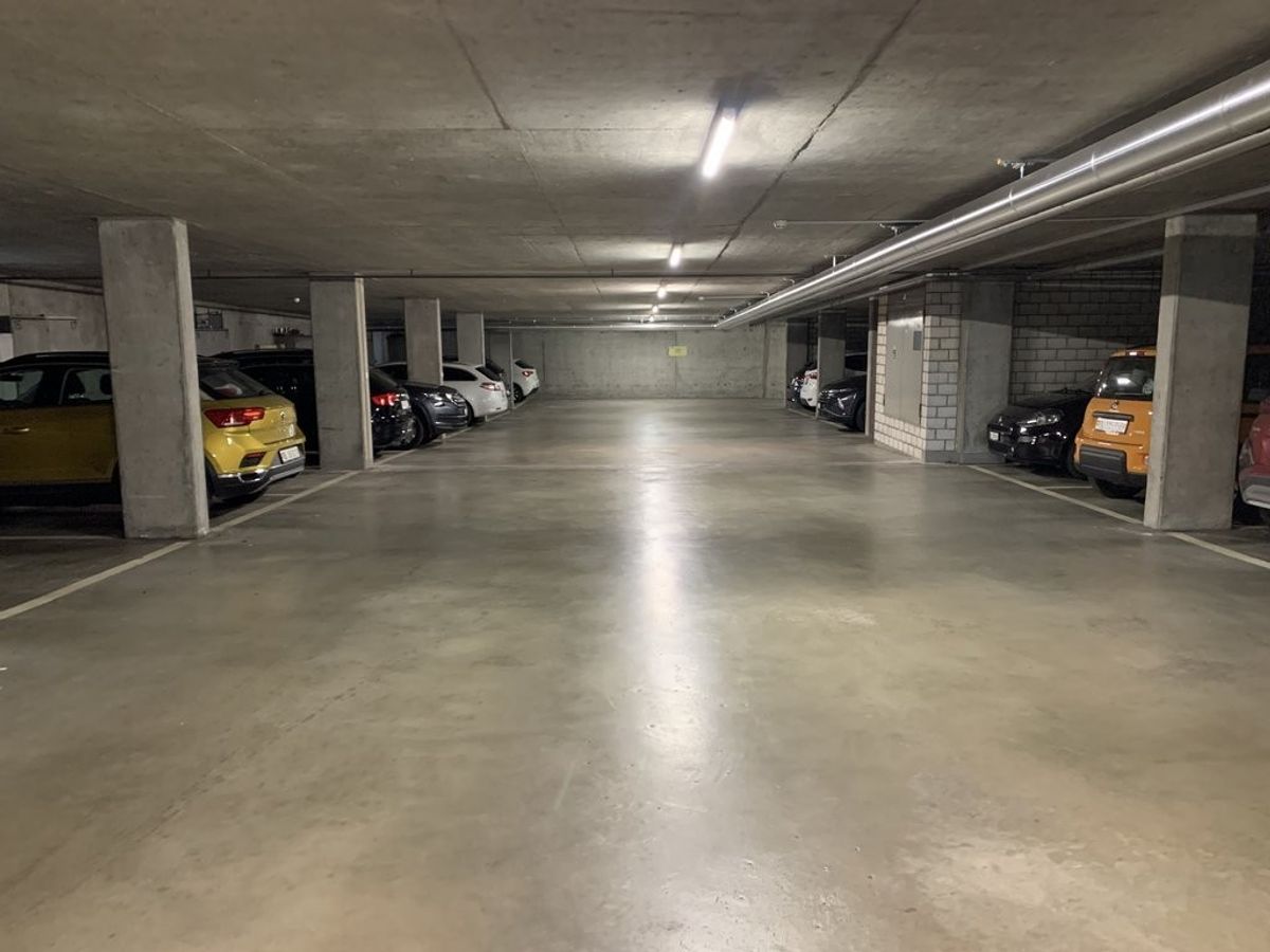 Einstellplatz für Ihr Fahrzeug zu vermieten - 1