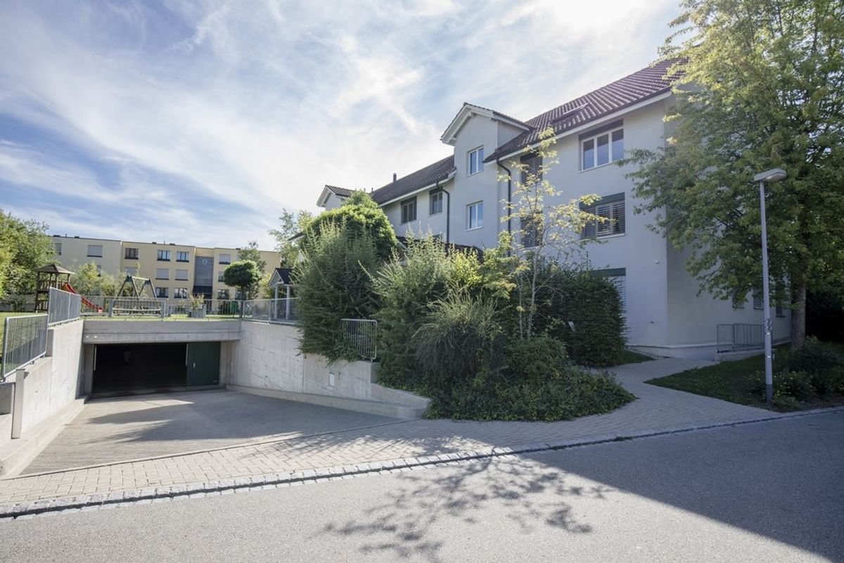 Tiefgaragenparkplatz an der Südstrasse 2/4 zu vermieten. - 0