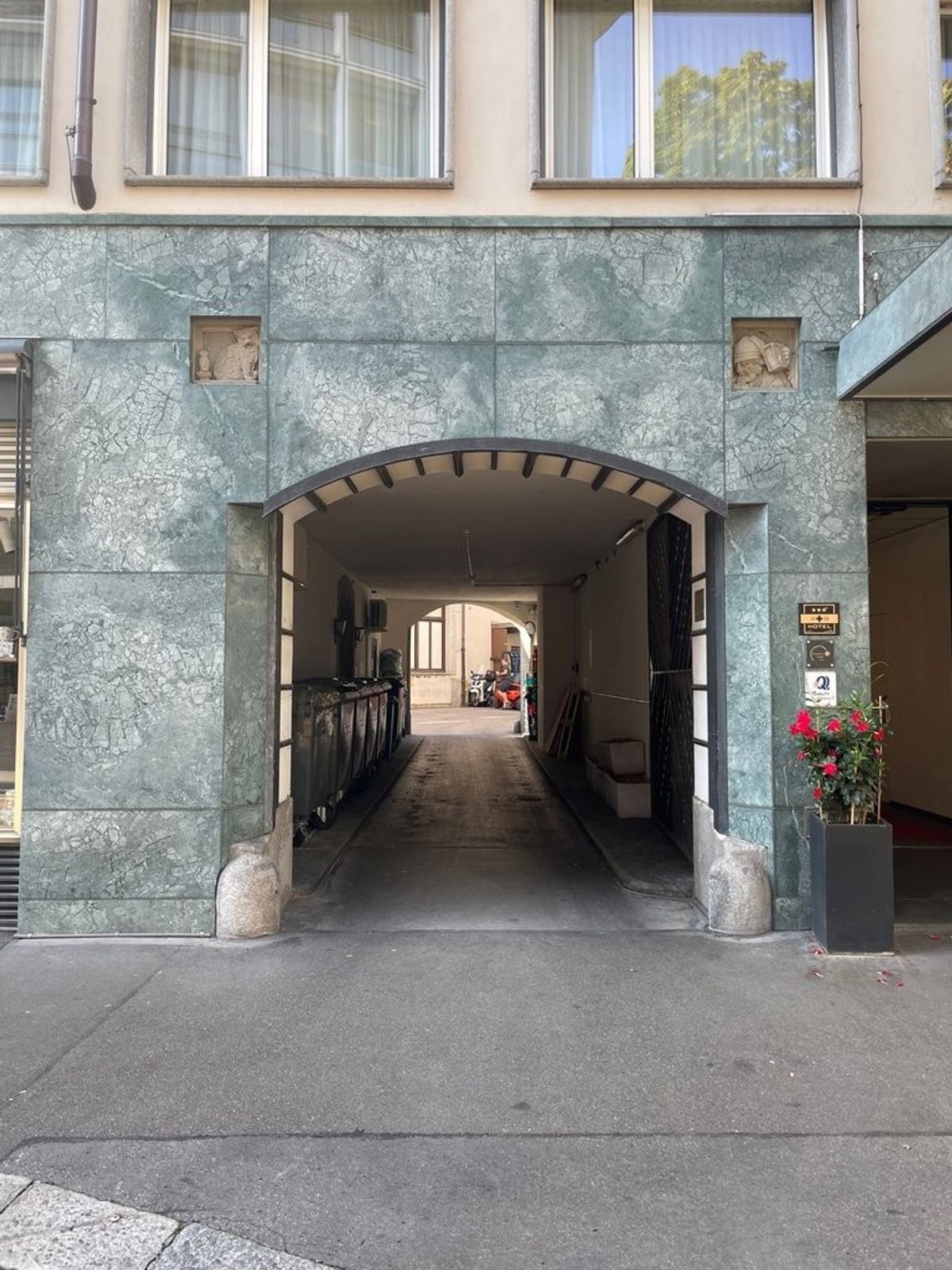 Parkplatz zu vermieten in Zürich - 1