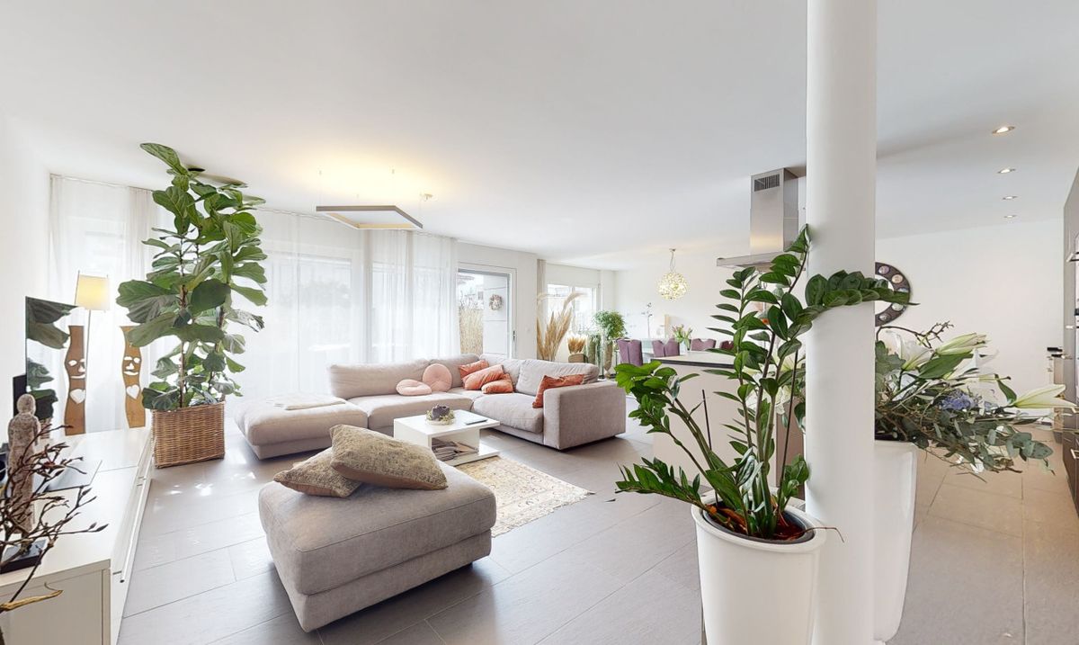 Modernes 5.5 Zimmer Reiheneckhaus mit Garten und Sauna - 1