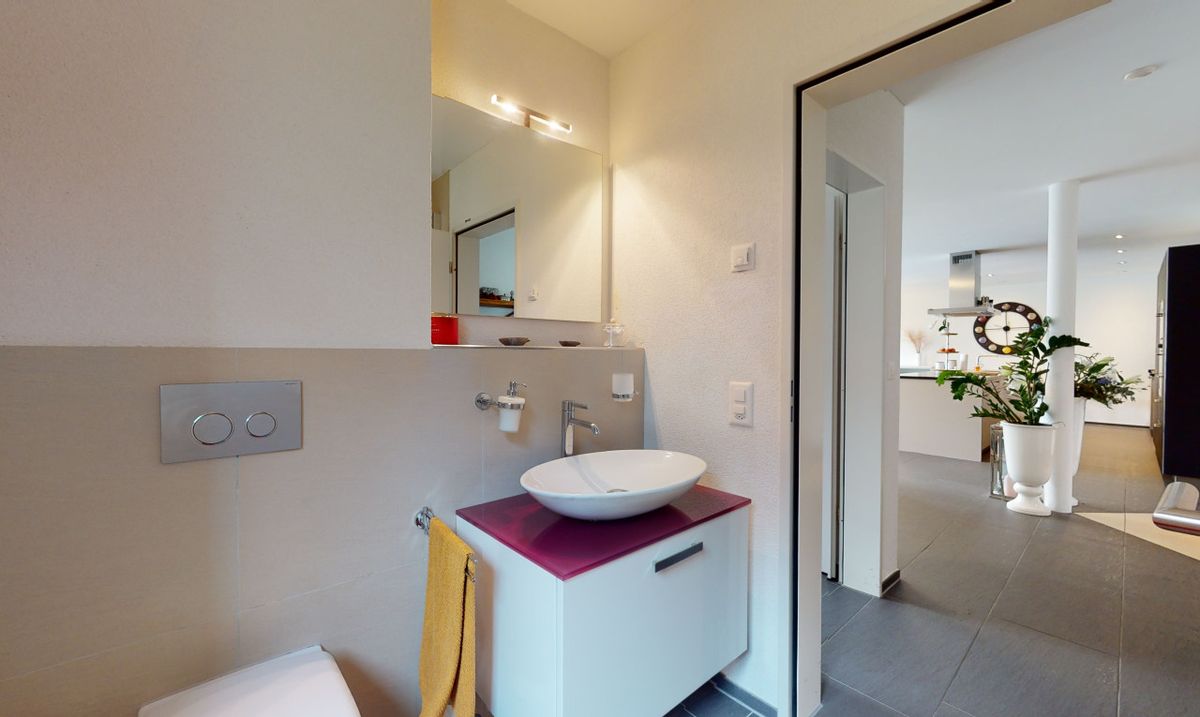 Modernes 5.5 Zimmer Reiheneckhaus mit Garten und Sauna - 11
