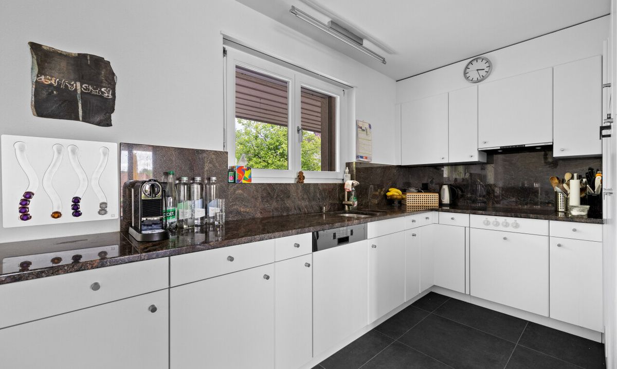 Zweifamilienhaus mit Atelier an zentraler Lage in Orpund bei Biel BE - 9