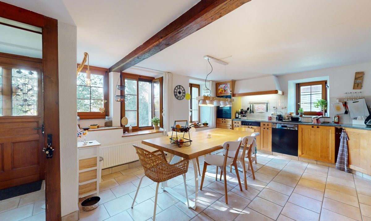 4.5-ZIMMER-WOHNUNG MIT PRIVATGARTEN IN SOTTENS - 0