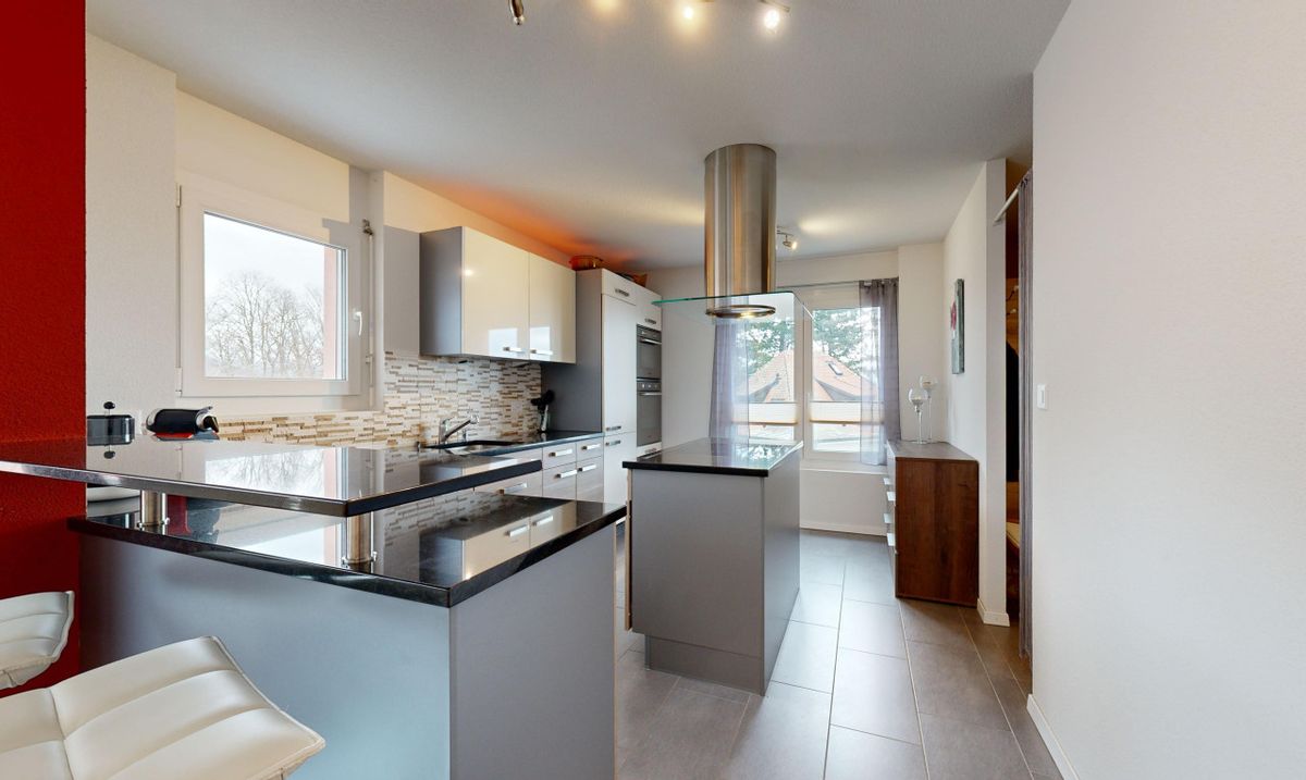 Exklusives Duplex mit renovierter Terrasse in Geneveys-sur-Coffrane - 0