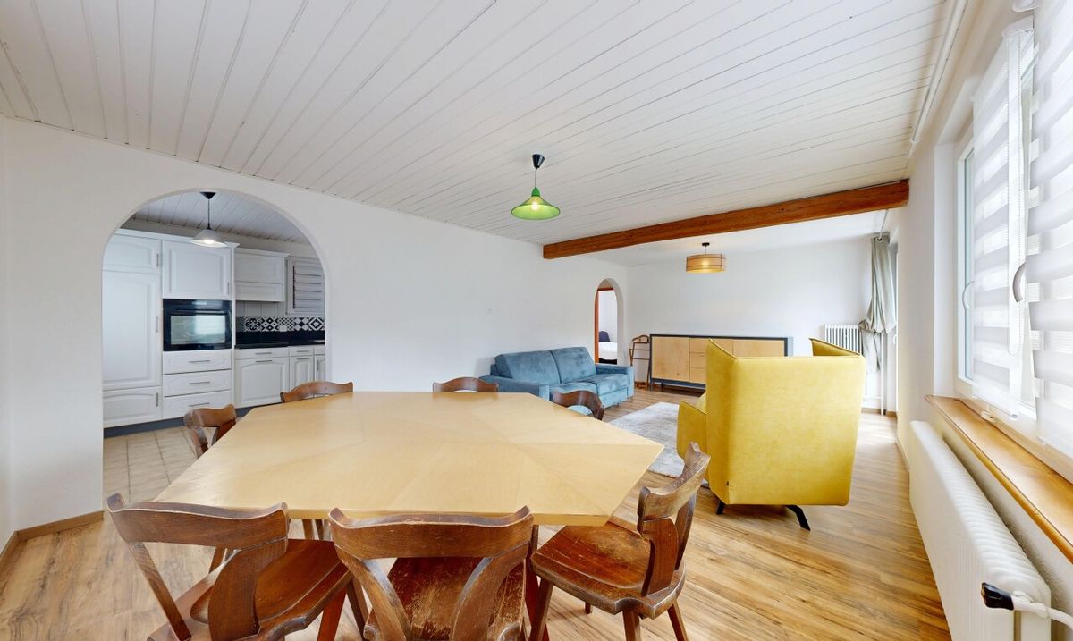 Immeuble mixte in à St-Ursanne - 0