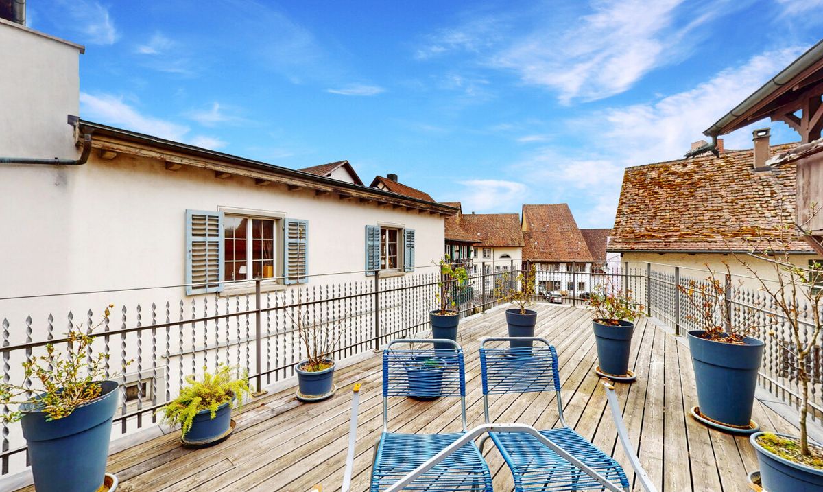 Einzigartiges Bijou mit modernem Wohnkomfort und grosser Terrasse - 2