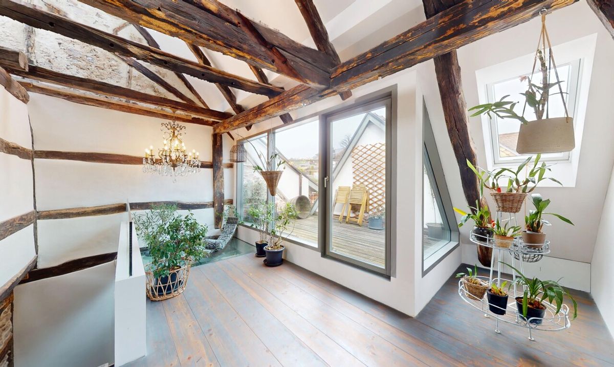 Einzigartiges Bijou mit modernem Wohnkomfort und grosser Terrasse - 4