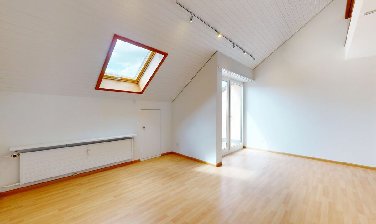 Stilvolle 2.5-Zimmer-Attikawohnung mit Balkon in Riehen - 9