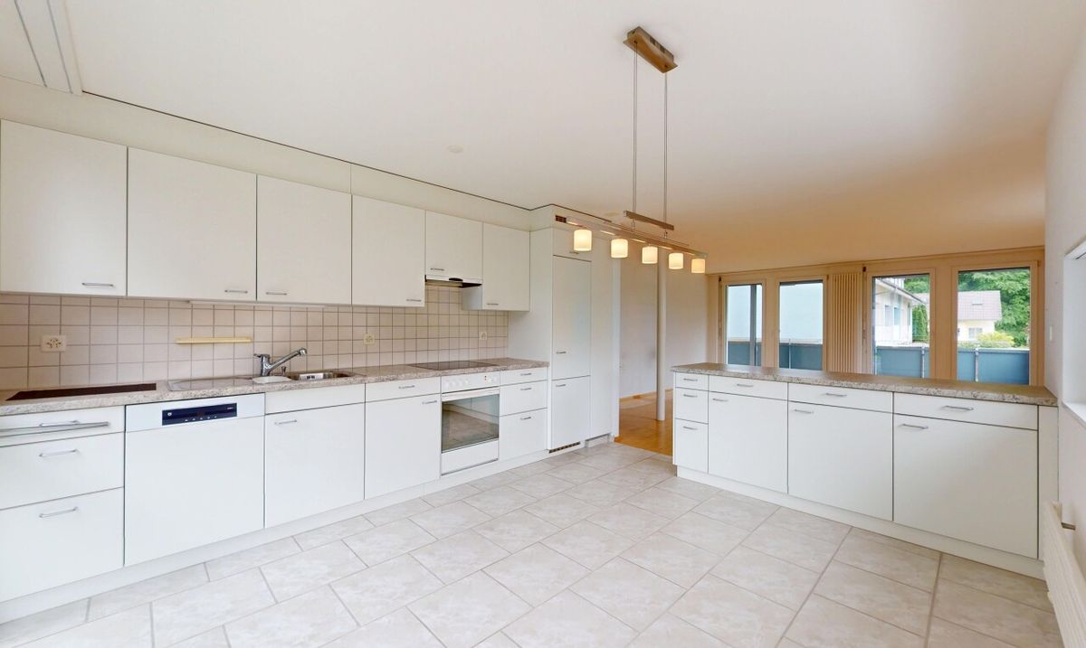 4.5-Zimmer Wohnung mit hellem Wohnambiente und 25 m2 grossem Balkon - 10
