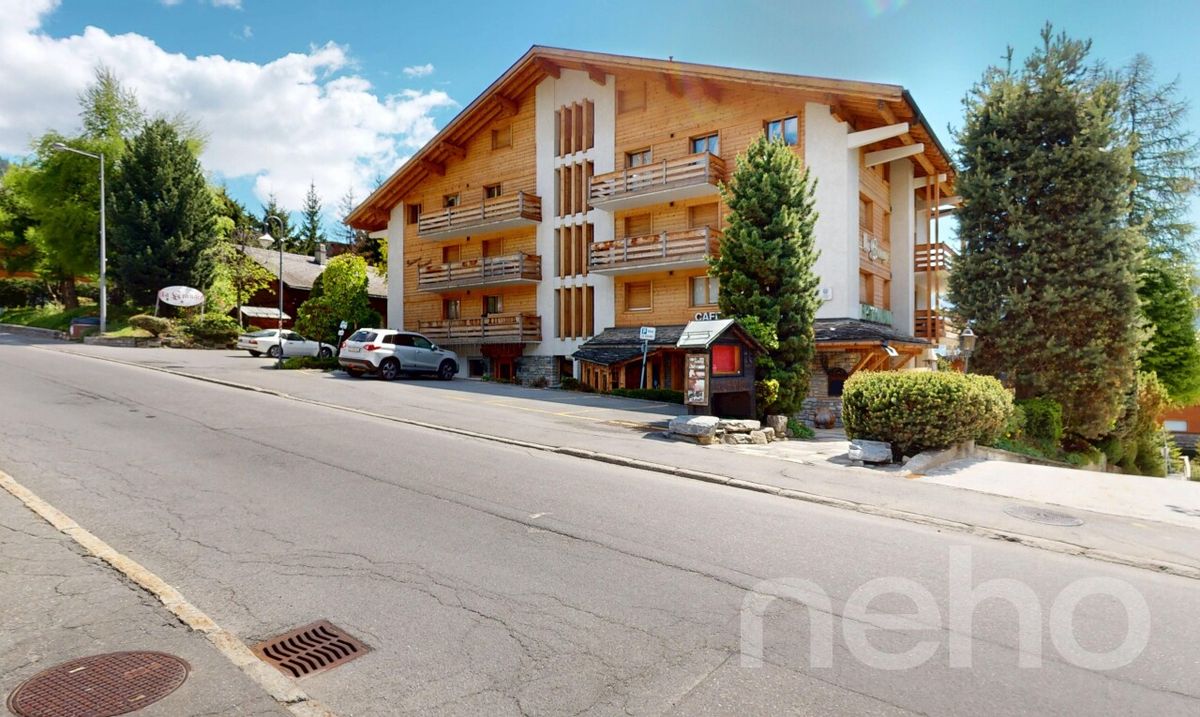 Exklusiv: Wunderschöne 2.5 Zimmerwohnung im Dorfzentrum - 2