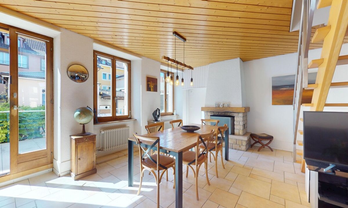 Wunderschönes renoviertes Reihenhaus im Herzen des Dorfes - 1
