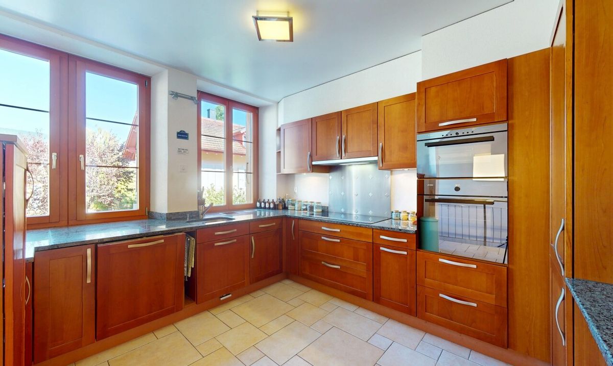Wunderschönes renoviertes Reihenhaus im Herzen des Dorfes - 3